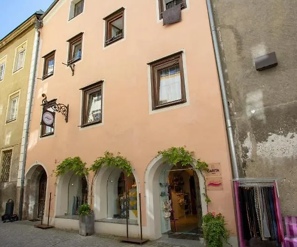 Traditional Old Town Apartment